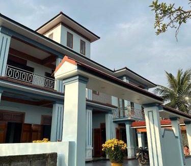 Le Thuy House | Memory Homestay Ông Chung