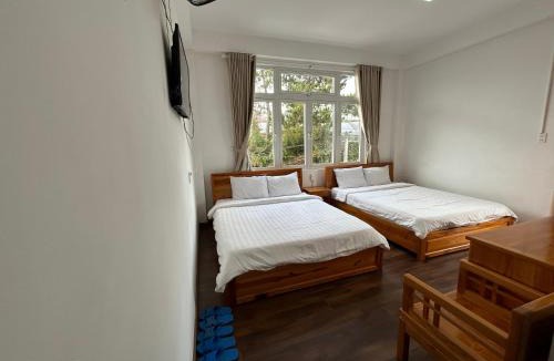 Phuong Hotel | Spring Hotel