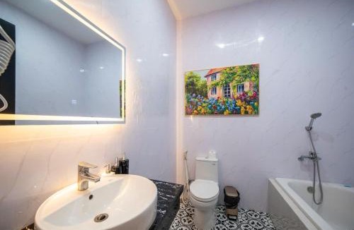 Hue Hotel | The Lamp Homestay Hue