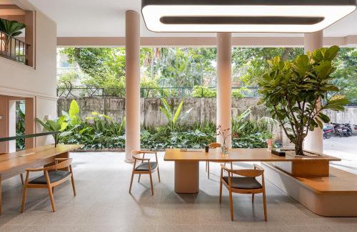 Phu Nhuan Hotel | Express by M Village Hoàng Văn Thụ, a brand of Modern Village Lifestyle