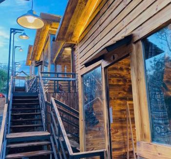 Kon Plong Hotel | Homestay thông house 2