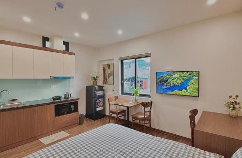 Nhat Tan Apartment | Serene Studio Modern Comfort in Local Alley
