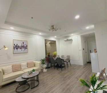 Hoang Mai Apartment | Luxury Serviced Apartments in Vinhomes Time City- Mami Housing