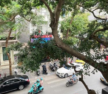 Bui Thi Xuan Apartment | Elegant home - City view - Center