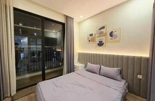 Hoang Mai Apartment | Luxury Serviced Apartments in Vinhomes Time City- Mami Housing