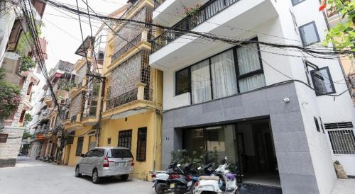 Nghia Đo Apartment | Căn hộ studio xinh xắn với ban công và bồn tắm