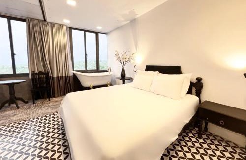Da Lat Hotel | TTR Skypool View Hotel - Đà lạt