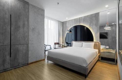 Dich Vong Hotel | A25 Premium Hotel - 31 Trương Công Giai