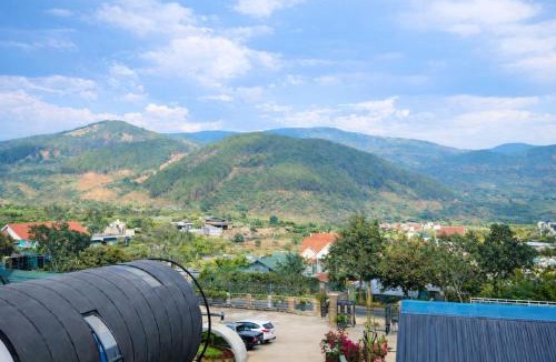 Lam Ha Hotel | The Hill Home and Coffee