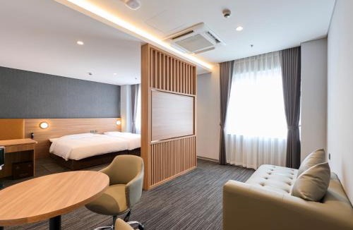 Dich Vong Hau Hotel | SUPER HOTEL HANOI - Grand Opening in 17 March 2026