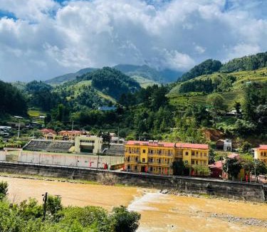 Mu Cang Chai Hotel | Moon Hotel ,taxi ,trek & Spa