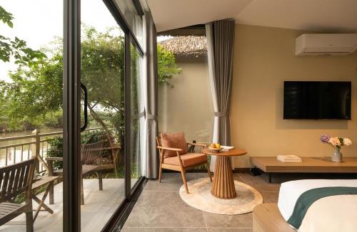 District 9 Hotel | An Tùng Retreat