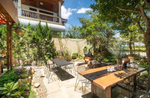 Huong Thuy Villa | Hue Crown Boutique Villa- Hue Ancient Capital