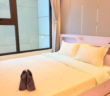 District 9 Bed & Breakfast | Beautiful Hotel Vinhomes Grand Park - Long Bình