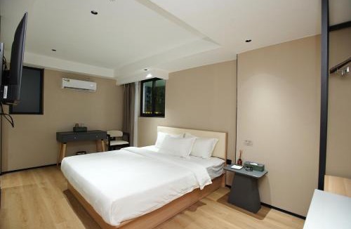Binh Chanh Hotel | Tulip Hotel
