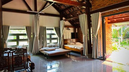 Madagui Town House | Cat Tien Garden Homestay
