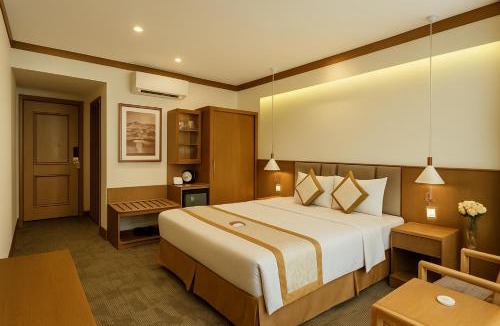 District 10 Hotel | Tuong Vi Corner Hotel