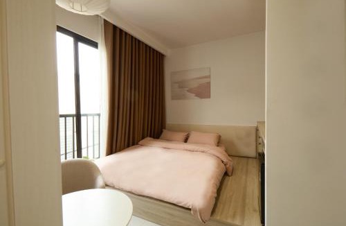 Tan Phu District Hotel | Lens Stay