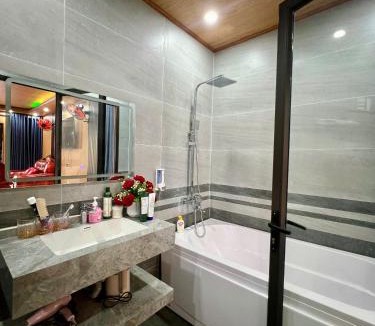 Tran Chau Hotel | Kangaroo homestay