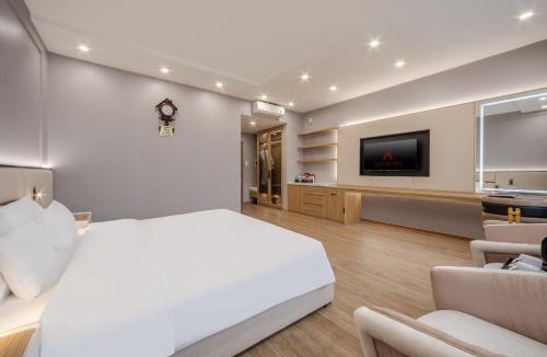 Tay Ho Hotel | A25 Premium Hotel - 705 Lac Long Quan