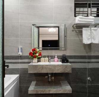Tran Chau Hotel | Kangaroo homestay