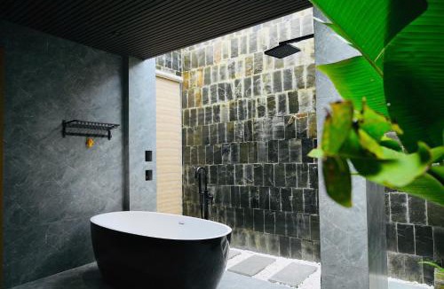 Binh Phu House | Biển Tôm ốc Homestay Bến Tre - Hồ Bơi & BBQ Garden