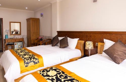 District 12 Hotel | Atana Airport Hotel