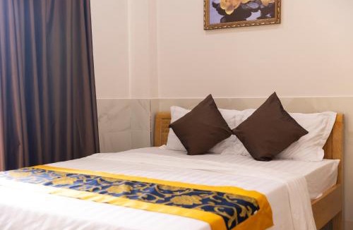 District 12 Hotel | Atana Airport Hotel
