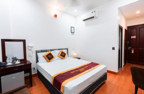 District 12 Hotel | Collection O Southern Star Hotel