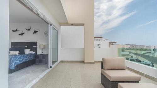 La Choya House | Exclusive: Casa Atardecer with Stunning Laguna Views at Islas Del Mar
