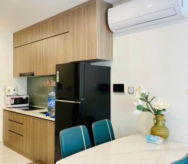 District 9 Apartment | Shi House - Studios GH6 Cozy , Near Vincom& Park