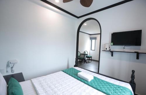 District 7 Hotel | Phú Gia 228 Lê Văn Lương