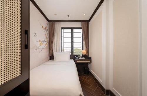 Tu Liem Hotel | Legend Smart Hotel