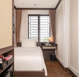 Tu Liem Hotel | Legend Smart Hotel