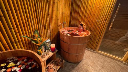 Ngoi Tu Hotel | Om Tara Retreat