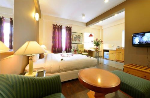 Hang Trong Hotel | Hanoi Golden Sunshine Villa Hotel and Travel