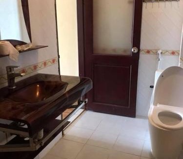 Quoc Oai Hotel | Đinh Gia Palace