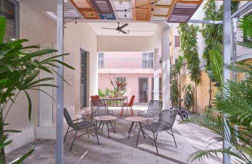District 3 Hotel | Express by M Village Lý Chính Thắng, a brand of Modern Village Lifestyle