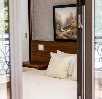 Phuong Hotel | Phương Trinh Hotel