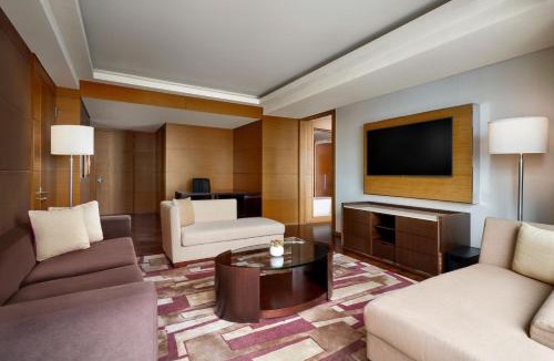 Ben Nghe Hotel | JW Marriott Hotel and Suites Saigon