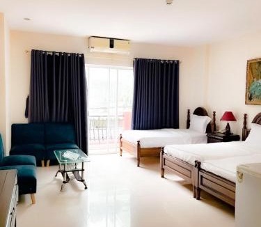 Binh Chanh Hotel | Hoàng Lê Hotel