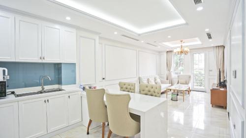 Hai Ba Trung Hotel | Luxe Paradise Residence 79 Nguyen Du