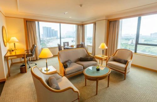 Dong Khoi Hotel | Renaissance Riverside Hotel Saigon