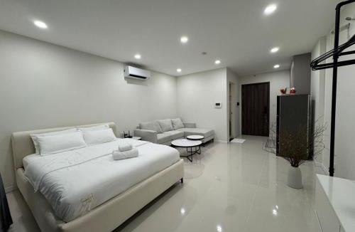 Tan Qui Dong Apartment | Studio 38m2 Lavida Plus, Quận 7