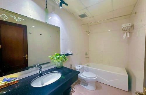 Phuong 6 Hotel | Ruby Star Hotel- Near Bến Thành Market