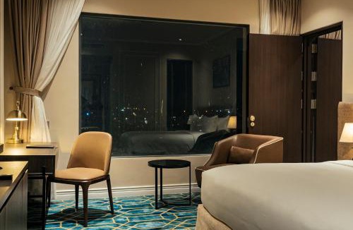 Huong Thuy Hotel | La Vela Hue Hotel