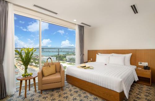 Hai Chau Hotel | Record Hotel - Complimentary Afternoon Tea