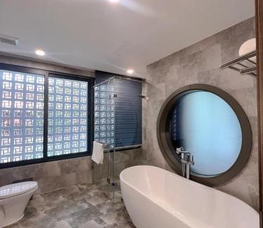 Cua Lap Hotel | Le Anh Hotel