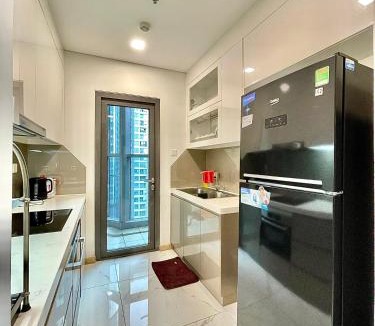 Hang Xanh Apartment | Vinhome central Park Luxary House At Landmark 81