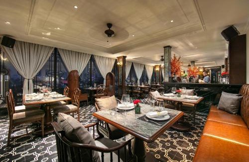 Hang Buom Hotel | La Mejor Hotel & Sky Bar